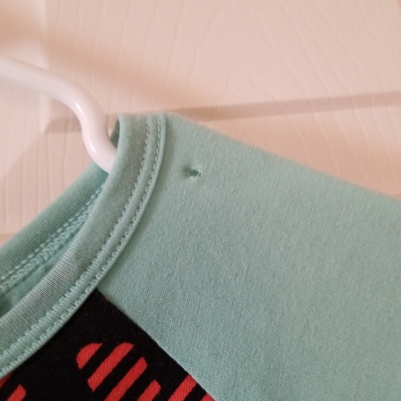 Lularoe Randy tee - Picture 3 of 5